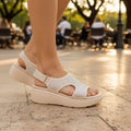 Sandalia de Plataforma SHOSH con Brillos | Destaca en Cada Paso