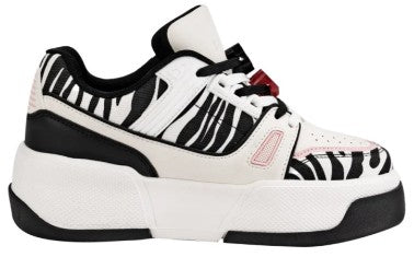 BELINDA PEREGRIN tenis urbano