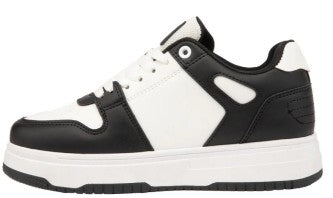 BELINDA PEREGRIN tenis urbano