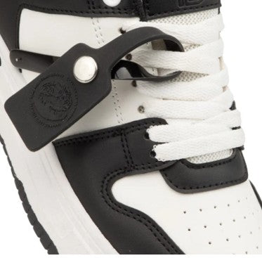 BELINDA PEREGRIN tenis urbano